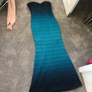 Blue ombré strapless dress